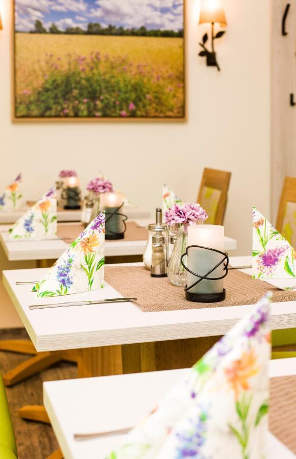 Gaestehaus Scharfe Kurve Lutzow ภายนอก รูปภาพ